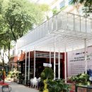 MOBILE STAGE  ON NGUYEN VAN BINH BOOKSTREET